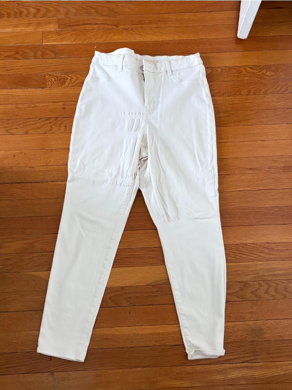American Eagle White Skinny Jeans, size 16